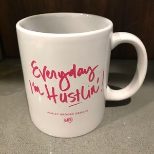 Everyday I’m Hustlin’ Mug - White w/pink lettering